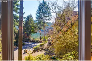 15800 Oswego Shore Ct, Lake Oswego, OR 97034 - Photo 6