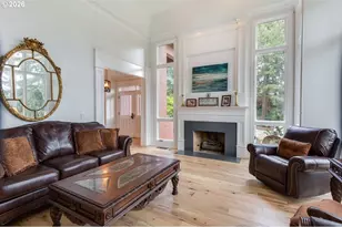 15800 Oswego Shore Ct, Lake Oswego, OR 97034 - Photo 12
