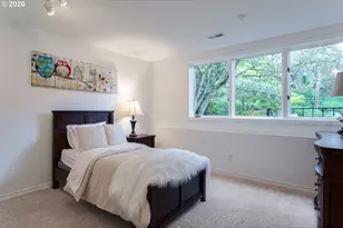 15800 Oswego Shore Ct, Lake Oswego, OR 97034 - Photo 24