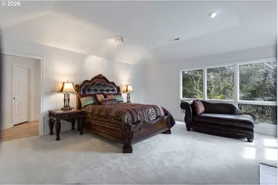 15800 Oswego Shore Ct, Lake Oswego, OR 97034 - Photo 18