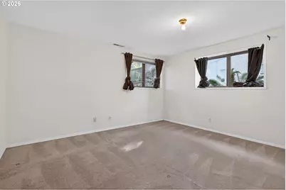 1668 NW 14th Dr, Gresham, OR 97030 - Photo 22