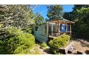1600 Rhododendron Dr, Florence, OR 97439 - Photo 2