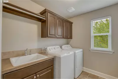 10380 SW Madrid Loop, Wilsonville, OR 97070 - Photo 38