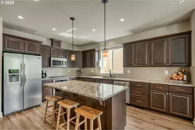 10380 SW Madrid Loop, Wilsonville, OR 97070 - Photo 10