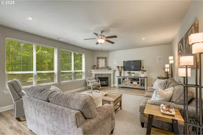 10380 SW Madrid Loop, Wilsonville, OR 97070 - Photo 16