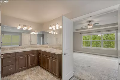 10380 SW Madrid Loop, Wilsonville, OR 97070 - Photo 22