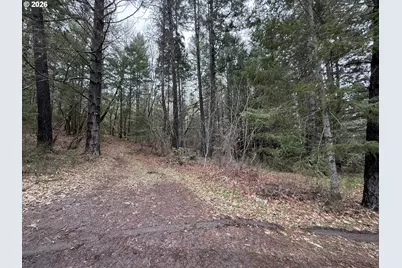 907 Riverbanks Rd, Grants Pass, OR 97527 - Photo 1