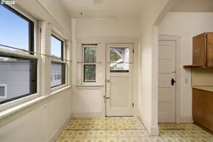 5914 NE Flanders St, Portland, OR 97213 - Photo 20