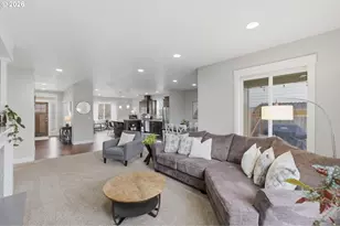 1784 NW Settlers Spring Dr, Salem, OR 97304 - Photo 8