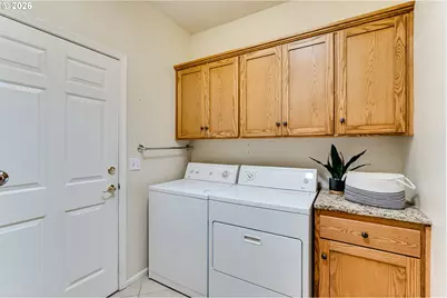 3344 Lakemont Dr, Eugene, OR 97408 - Photo 32
