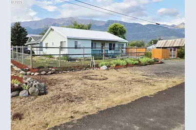 601 S Lake St, Joseph, OR 97846 - Photo 2