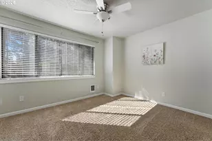 54 Cervantes Cir, Lake Oswego, OR 97035 - Photo 16