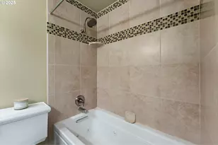 54 Cervantes Cir, Lake Oswego, OR 97035 - Photo 20