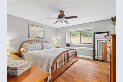245 Silver Loop, Silverton, OR 97381 - Photo 16