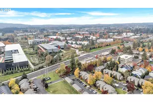 650 SW Meadow Dr, Beaverton, OR 97006 - Photo 38