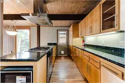 2055 Broadview St, Eugene, OR 97405 - Photo 20