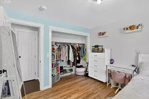 985 NW 3rd St, Gresham, OR 97030 - Photo 16