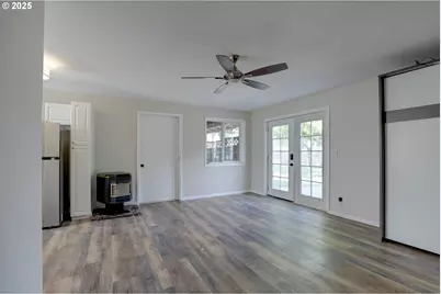 403 Iola St, Dallesport, WA 98617 - Photo 32