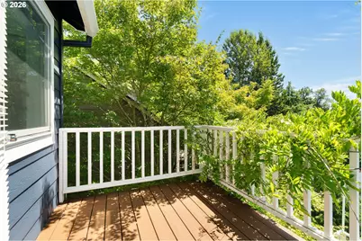 10142 NW Fleetwood Dr, Portland, OR 97229 - Photo 28