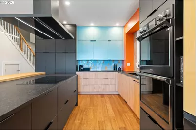 10142 NW Fleetwood Dr, Portland, OR 97229 - Photo 12