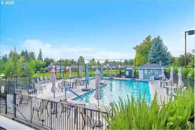 10290 SW Greenleaf Ter, Portland, OR 97224 - Photo 38