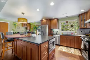 3864 Vista Dr, North Bend, OR 97459 - Photo 10