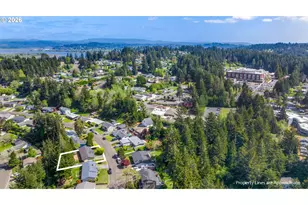 3864 Vista Dr, North Bend, OR 97459 - Photo 28