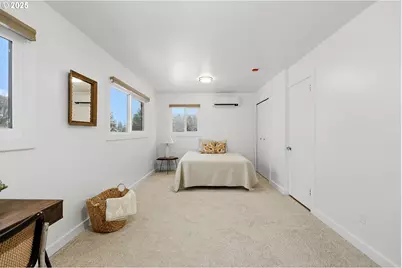 3299 Durland Dr, Hood River, OR 97031 - Photo 16