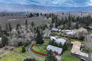 3299 Durland Dr, Hood River, OR 97031 - Photo 28