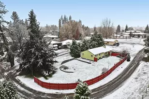 3299 Durland Dr, Hood River, OR 97031 - Photo 32