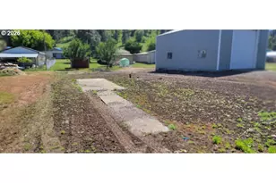 306 Donald St, Wallowa, OR 97885 - Photo 20