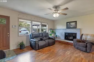37163 Pony Ln, Lebanon, OR 97355 - Photo 6