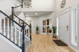 350 SW 37th Terrace, Gresham, OR 97080 - Photo 2