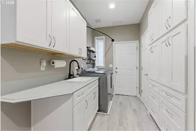 350 SW 37th Ter, Gresham, OR 97080 - Photo 24