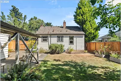 1726 SE Reedway St, Portland, OR 97202 - Photo 38