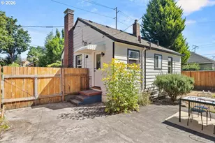 1726 SE Reedway St, Portland, OR 97202 - Photo 30