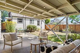 1726 SE Reedway St, Portland, OR 97202 - Photo 32