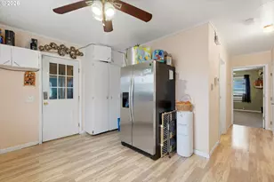 2345 NE Division St, Gresham, OR 97030 - Photo 14