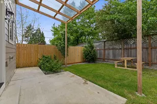 8838 N Drummond Ave, Portland, OR 97217 - Photo 6