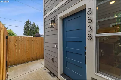 8838 N Drummond Ave, Portland, OR 97217 - Photo 2