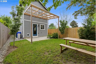 8838 N Drummond Ave, Portland, OR 97217 - Photo 22