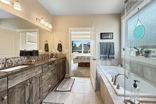61076 Manhae Loop, Bend, OR 97702 - Photo 24