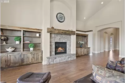 61076 Manhae Loop, Bend, OR 97702 - Photo 10