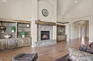 61076 Manhae Loop, Bend, OR 97702 - Photo 10