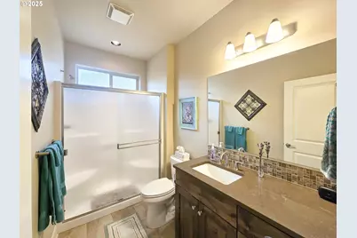 61076 Manhae Loop, Bend, OR 97702 - Photo 32