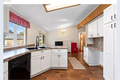 5404 NE 121st Ave #104, Vancouver, WA 98682 - Photo 12