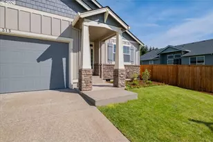 315 Cypress St, Mount Angel, OR 97362 - Photo 6