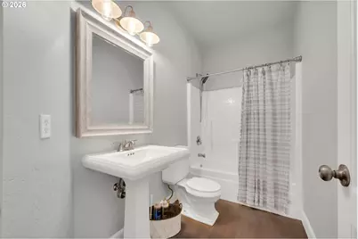 2183 Ashbury Dr, Eugene, OR 97408 - Photo 24