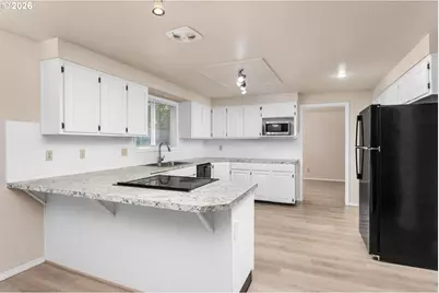 22491 Clark St, West Linn, OR 97068 - Photo 10