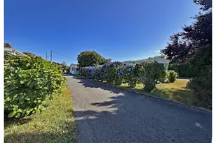 97882 Marks Ln, Brookings, OR 97415 - Photo 16